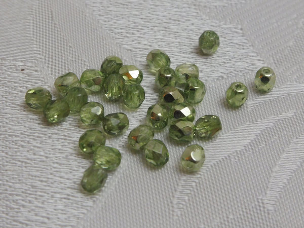Glasschliffperlen 4 mm hellgrün bedampft